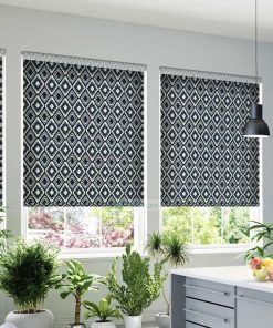 Rèm cuốn chống nắng cửa sổ văn phòng